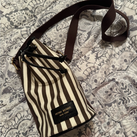 HENRI BENDEL wine tote crossbody - Picture 4 of 8